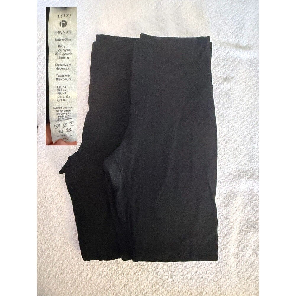 Lot Of 8 Womens Workout Clothes including shorts and leggings Size Large - Picture 6 of 7